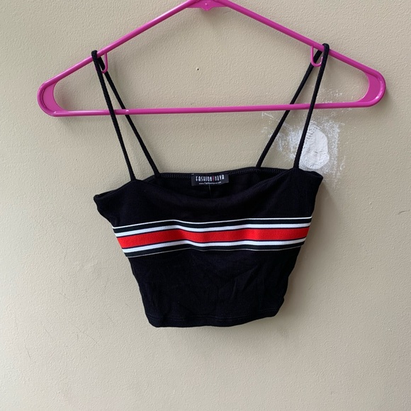 Fashion Nova Tops - Fashion Nova crop top